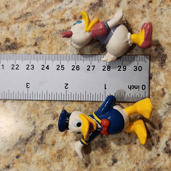 Vintage Collectible Disney Donald and Daisy Duck Figures - Picture 5 of 5